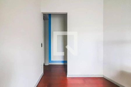 Casa à venda com 4 quartos, 250m² em Jardim das Vertentes, São Paulo