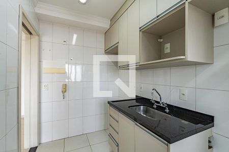 Cozinha de apartamento para alugar com 2 quartos, 60m² em Vila Gumercindo, São Paulo