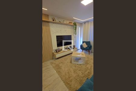 Sala de casa à venda com 3 quartos, 175m² em Batistini, São Bernardo do Campo