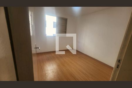 Quarto 2 de apartamento para alugar com 2 quartos, 47m² em Jardim Tua, São Paulo