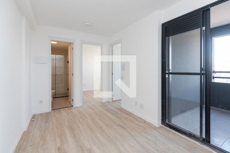Sala/ Cozinha de apartamento para alugar com 2 quartos, 36m² em Jardim Aeroporto, São Paulo