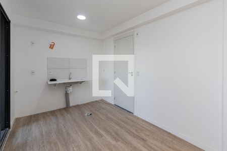 Sala/ Cozinha de apartamento para alugar com 2 quartos, 36m² em Jardim Aeroporto, São Paulo