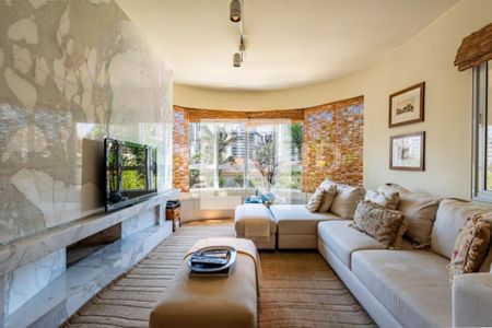 Apartamento à venda com 4 quartos, 330m² em Pacaembu, São Paulo