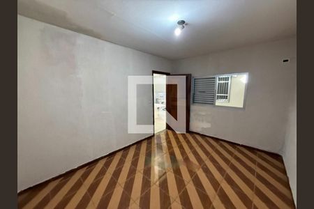 Casa à venda com 3 quartos, 80m² em Campo Grande, São Paulo