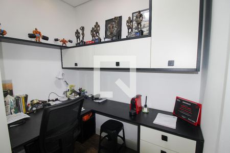 Escritório de apartamento à venda com 3 quartos, 136m² em Jardim Arpoador, São Paulo