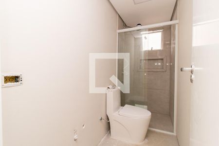 Lavabo de casa de condomínio à venda com 3 quartos, 110m² em Campo Comprido, Curitiba