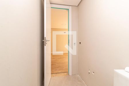 Lavabo de casa de condomínio à venda com 3 quartos, 110m² em Campo Comprido, Curitiba