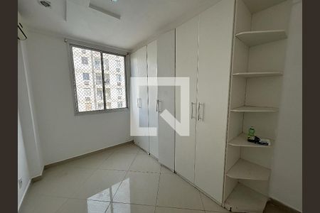 Quarto 1 de apartamento para alugar com 2 quartos, 61m² em Praça Seca, Rio de Janeiro