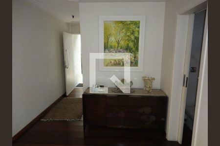 Casa à venda com 4 quartos, 400m² em Jardim Marajoara, São Paulo