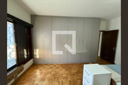 Casa à venda com 3 quartos, 195m² em Jardim Marajoara, São Paulo