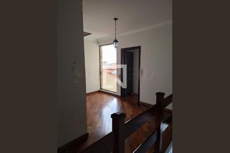 Casa à venda com 4 quartos, 164m² em Jardim Colonial, São Paulo