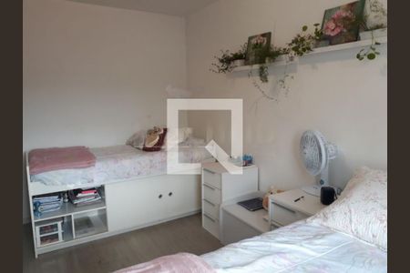 Casa à venda com 4 quartos, 180m² em Jardim Umuarama, São Paulo