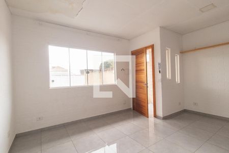Sala/Cozinha de casa para alugar com 1 quarto, 45m² em Novo Mundo, Curitiba