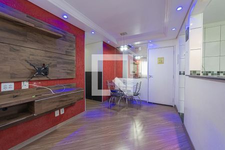 Sala de apartamento para alugar com 2 quartos, 45m² em Jardim Santa Teresinha, São Paulo