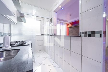Cozinha de apartamento para alugar com 2 quartos, 45m² em Jardim Santa Teresinha, São Paulo