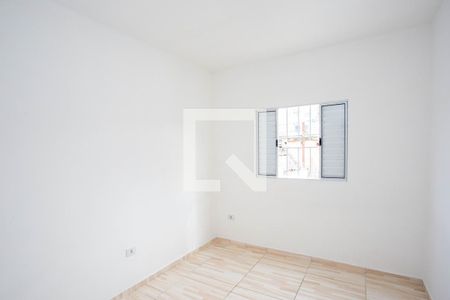 Quarto de casa para alugar com 1 quarto, 30m² em Piraporinha, Diadema