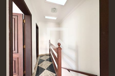 Corredor dos Quartos  de casa à venda com 3 quartos, 181m² em Jardim Sao Ricardo, São Paulo