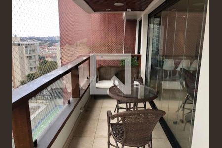 Apartamento à venda com 3 quartos, 200m² em Jardim Prudência, São Paulo