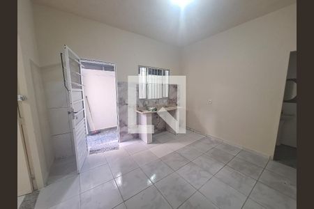 Casa para alugar com 1 quarto, 40m² em Jardim Monte Cristo, Suzano