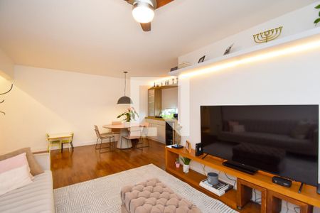 Sala de estar de apartamento à venda com 2 quartos, 102m² em Jardim Paulista, São Paulo