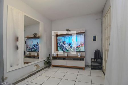 Sala de casa à venda com 3 quartos, 120m² em Santa Tereza, Porto Alegre
