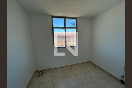 Quarto 1 de apartamento à venda com 3 quartos, 65m² em Inhaúma, Rio de Janeiro