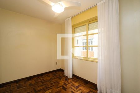Quarto 1 de apartamento para alugar com 3 quartos, 67m² em Ipanema, Porto Alegre