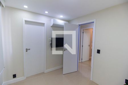  Suíte 1 de apartamento à venda com 3 quartos, 110m² em Icaraí, Niterói