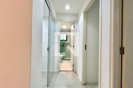 Corredor de apartamento para alugar com 3 quartos, 123m² em Vila Clementino, São Paulo