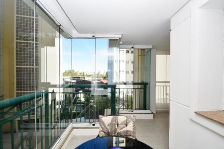 varanda Sala de tv de apartamento à venda com 3 quartos, 193m² em Jardim Paulista, São Paulo