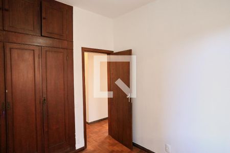 Quarto 1 de apartamento para alugar com 3 quartos, 70m² em Santa Efigênia, Belo Horizonte
