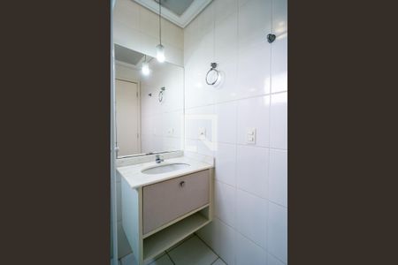 Banheiro da Suíte de apartamento para alugar com 2 quartos, 62m² em Vila Trujillo, Sorocaba