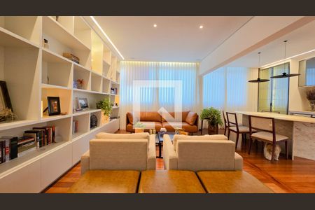 Apartamento à venda com 4 quartos, 170m² em Santo Antônio, Belo Horizonte