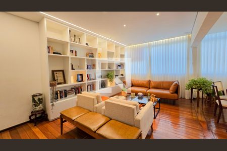 Apartamento à venda com 4 quartos, 170m² em Santo Antônio, Belo Horizonte
