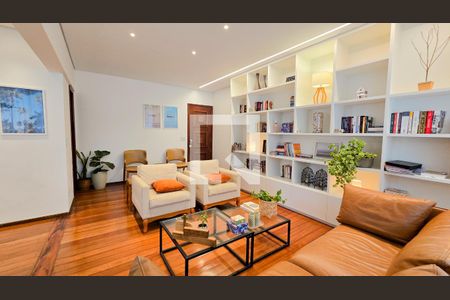 Apartamento à venda com 4 quartos, 170m² em Santo Antônio, Belo Horizonte