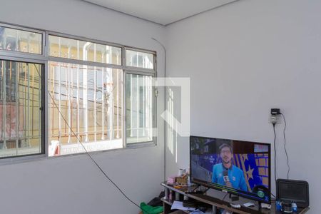 Casa à venda com 6 quartos, 300m² em Jardim Tiete, São Paulo