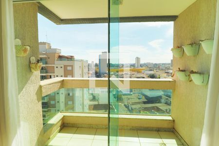Sacada de apartamento para alugar com 3 quartos, 89m² em Centro, Uberlândia