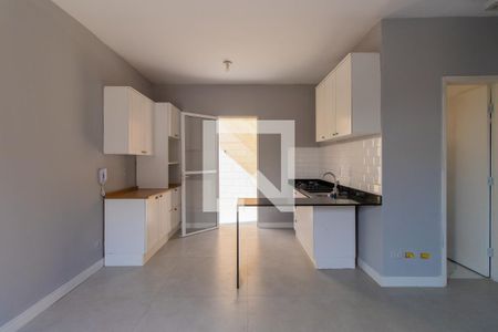 Sala/Cozinha de casa de condomínio para alugar com 2 quartos, 70m² em Chácara Ondas Verdes, Cotia