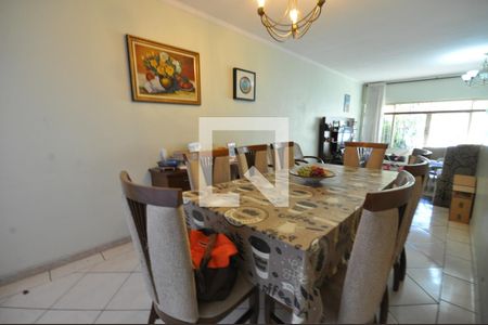 Sala de casa à venda com 3 quartos, 110m² em Bortolândia, São Paulo
