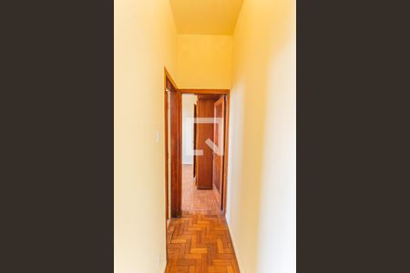 Corredor de apartamento para alugar com 2 quartos, 65m² em Floresta, Belo Horizonte