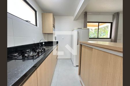 Cozinha  de apartamento para alugar com 1 quarto, 35m² em Pantanal, Florianópolis