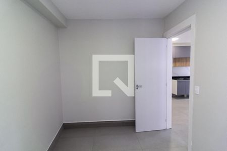 Quarto 1 de apartamento para alugar com 2 quartos, 34m² em Jardim Sabara, São Paulo