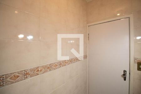 Lavabo de casa para alugar com 2 quartos, 270m² em Vila Paiva, São Paulo