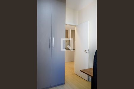 Quarto 1 de apartamento para alugar com 2 quartos, 57m² em Umuarama, Osasco