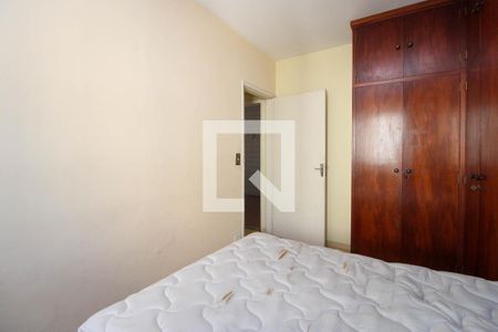 Quarto 1 de apartamento para alugar com 2 quartos, 75m² em Jardim Monte Alegre, Taboão da Serra