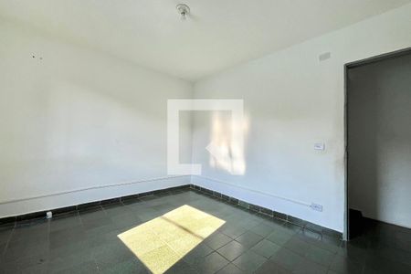 Quarto 1 de casa para alugar com 2 quartos, 50m² em Vila do Encontro, São Paulo