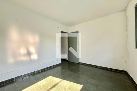 Quarto 1 de casa para alugar com 2 quartos, 50m² em Vila do Encontro, São Paulo