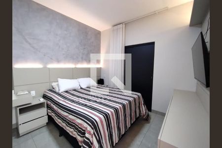 Quarto de casa para alugar com 4 quartos, 372m² em Cidade Jardim, Uberlândia