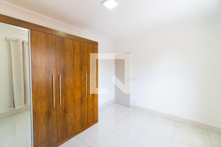 Quarto 2 de casa para alugar com 2 quartos, 110m² em Vila Paulista, São Paulo