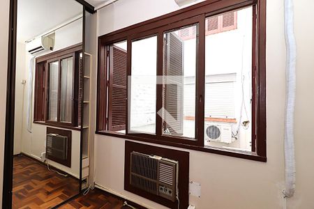 Janela do Quarto 1 de apartamento para alugar com 2 quartos, 63m² em São Geraldo, Porto Alegre